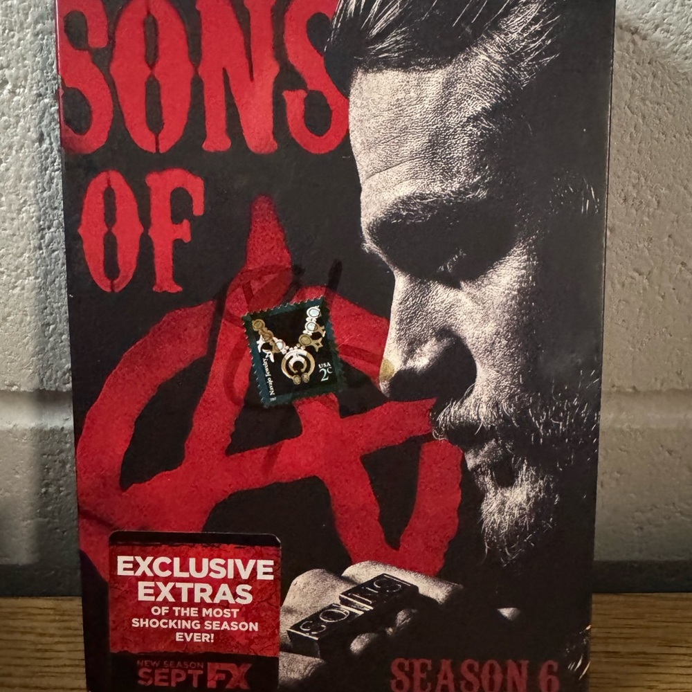 Sons of Anarchy Season 5 & 6 DVD Set - Picture 4 of 5